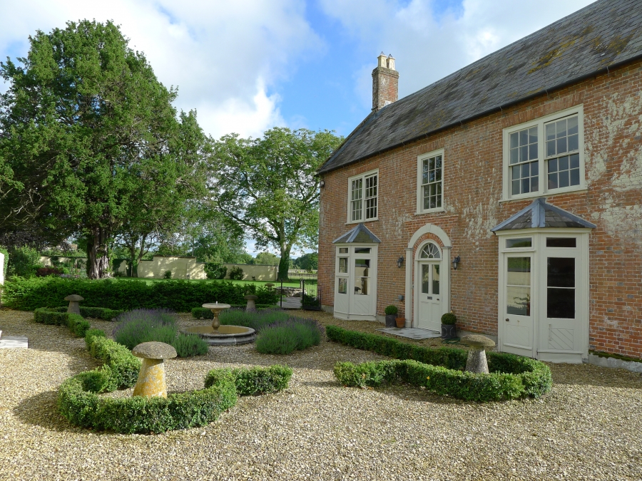 Launceston Farm (7 Day Weather Forecast For Blandford Forum)