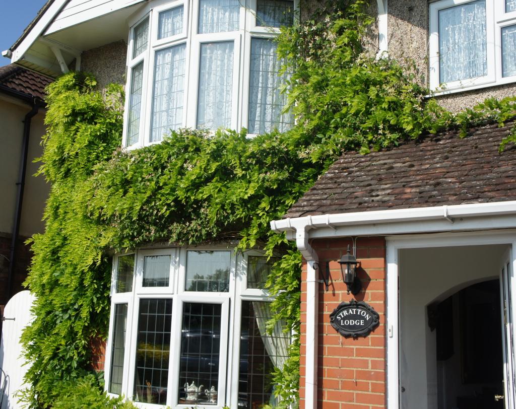 Stratton Lodge Guest House (7 Day Weather Forecast For Swindon)