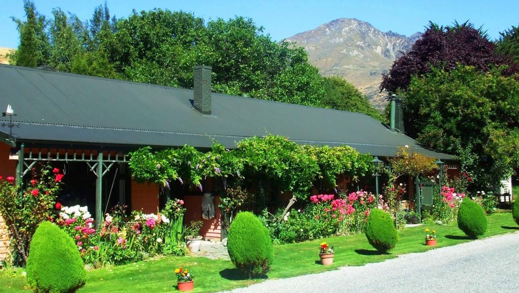 Ferry Bed& Breakfast/HolidayHome (7 Day Weather Forecast For Queenstown)